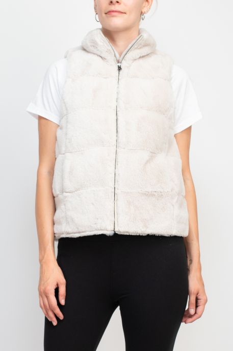 Carmen Marc Valvo high neck sleeveless zipper closure faux fur jacket with pockets