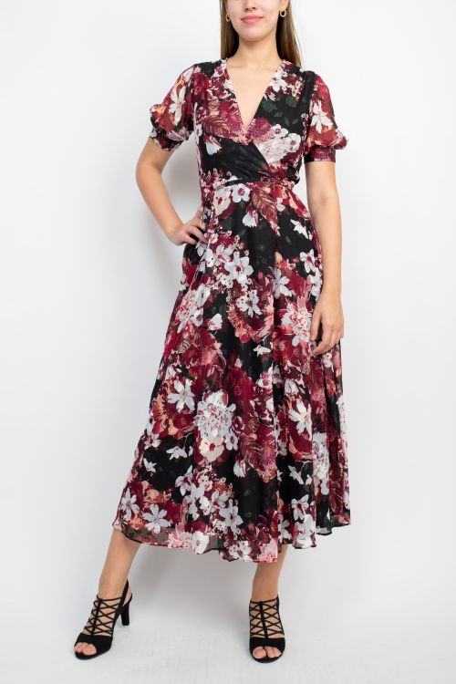 Sage Collective V-Neck Short Sleeve Tie Waist Floral Print Fir & Flare Clipped Chiffon Dress